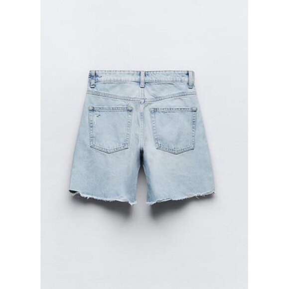 NWT Zara light blue wash mid rise Bermuda loose fit patch denim shorts, US4 - Picture 8 of 12